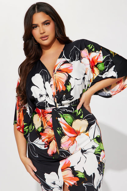 https://cdn.shopify.com/s/files/1/0293/9277/products/03-27-23Studio7_ID_KT_13-35-49_27_MK27P138_Blackcombo_8912_PLUS_PXF.jpg?v=1680544724