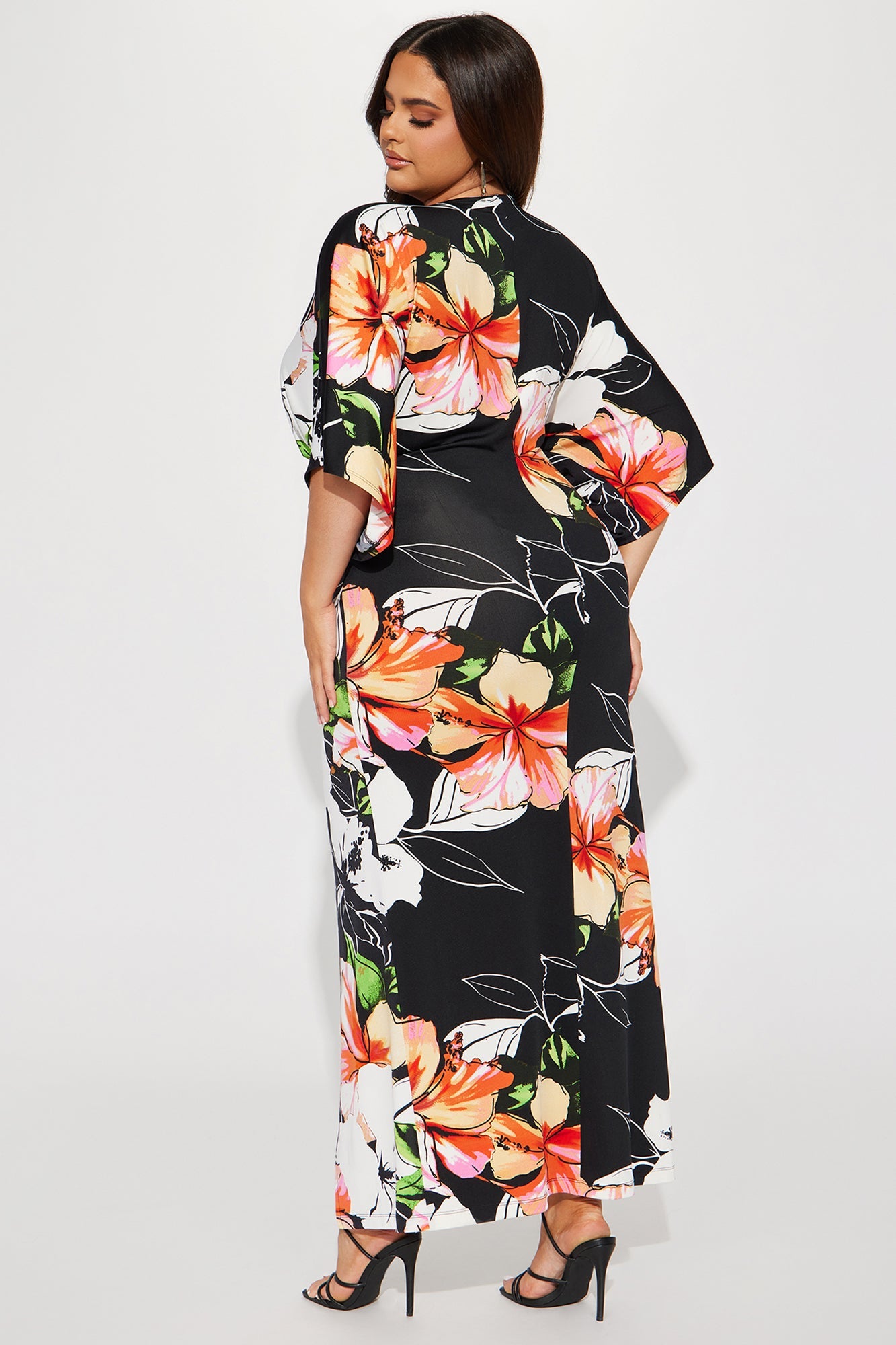 https://cdn.shopify.com/s/files/1/0293/9277/products/03-27-23Studio7_ID_KT_13-36-13_27_MK27P138_Blackcombo_8916_PLUS_PXF.jpg?v=1680544725