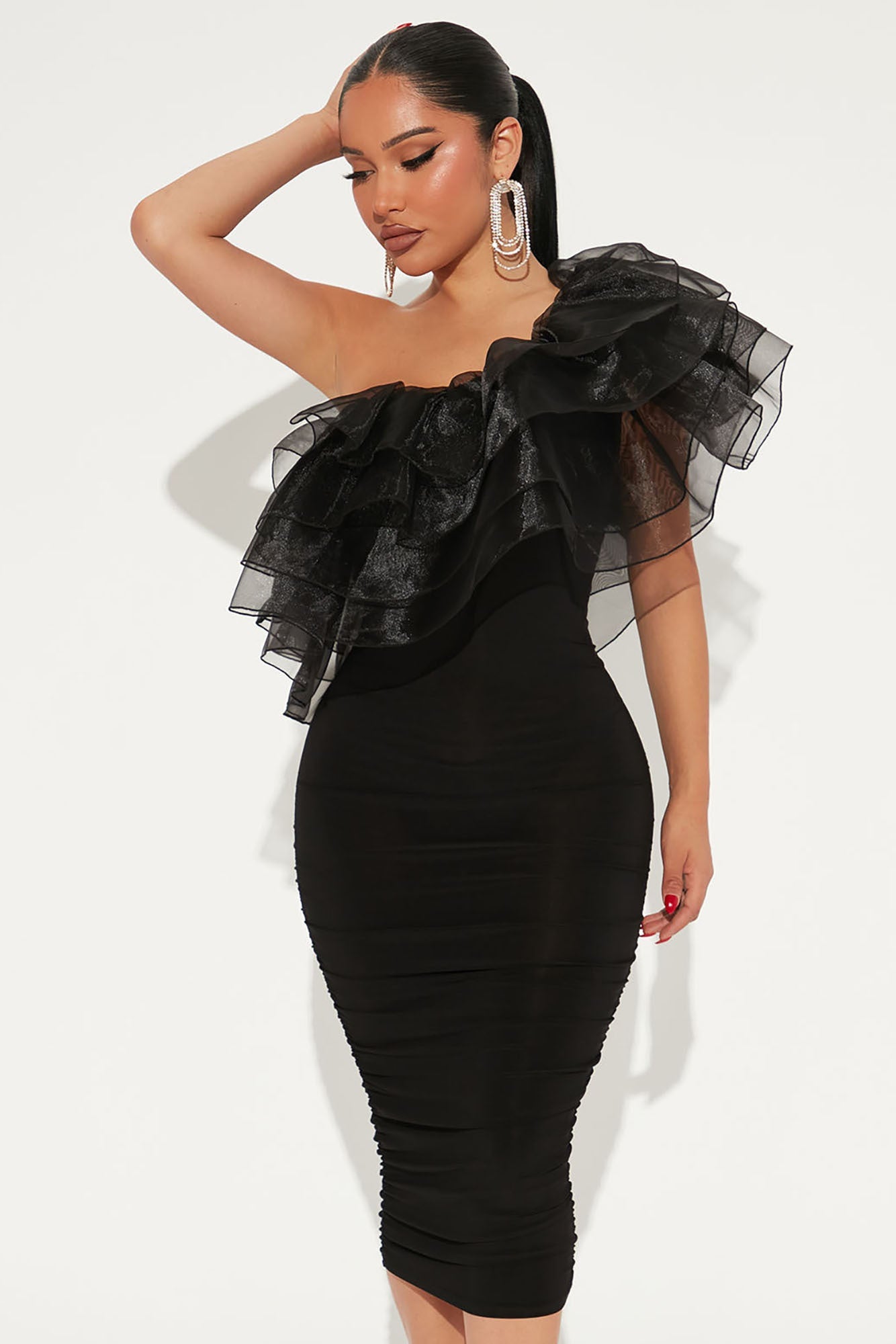 https://cdn.shopify.com/s/files/1/0293/9277/products/08-05-22Studio2_DM_OS_11-10-30_19_D5775_Black_19290_JB_JB.jpg?v=1659987036