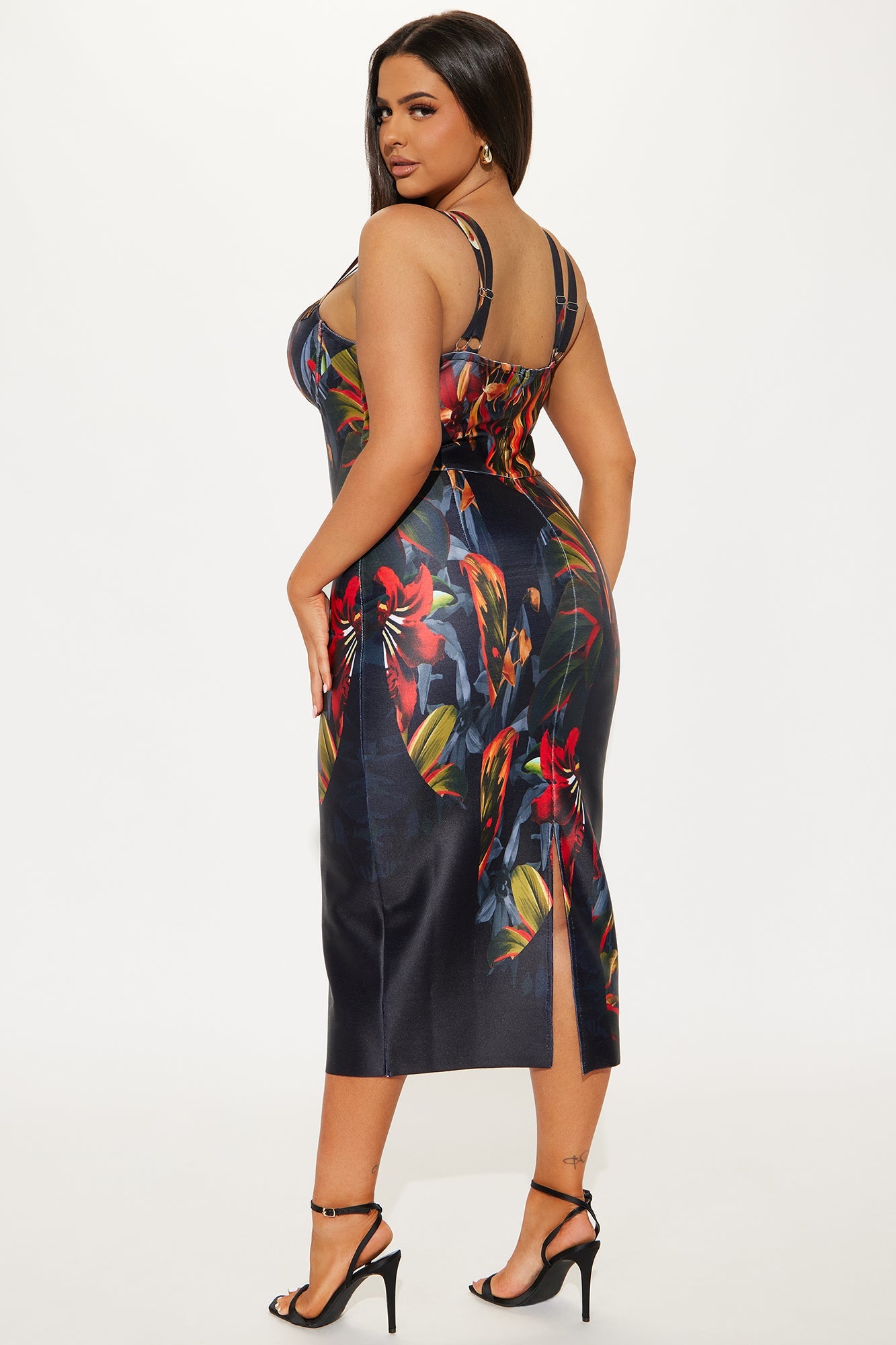 https://cdn.shopify.com/s/files/1/0293/9277/files/09-03-24_S3_73_BD363_Blackcombo_HY_IM_15-10-47_PLUS_59679_PXF.jpg?v=1725495360